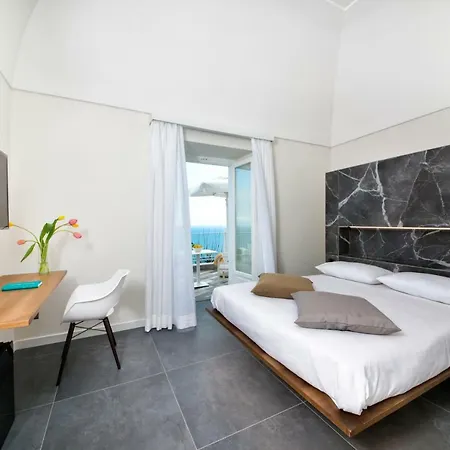 Orleans Πανσιόν Αμάλφι