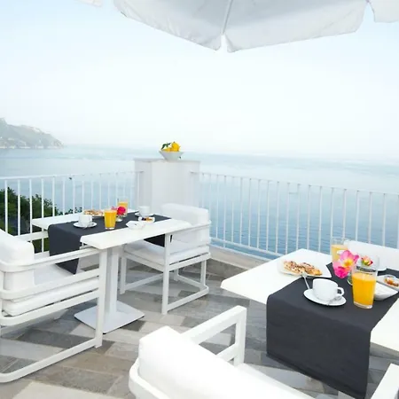 Orleans Гостевой дом Амальфи