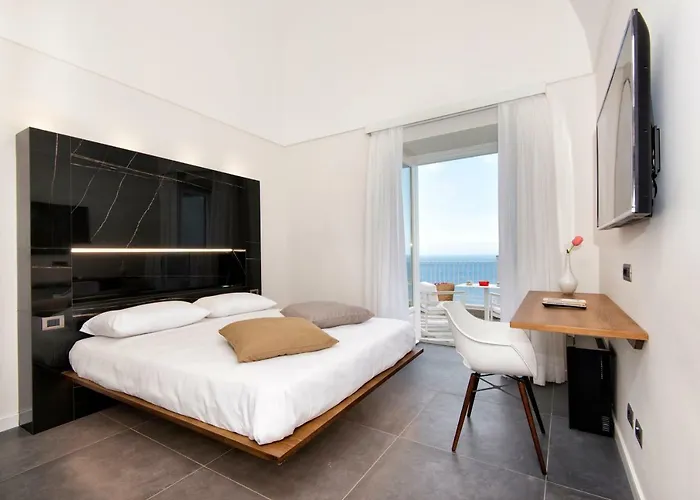 Orleans 4* Amalfi